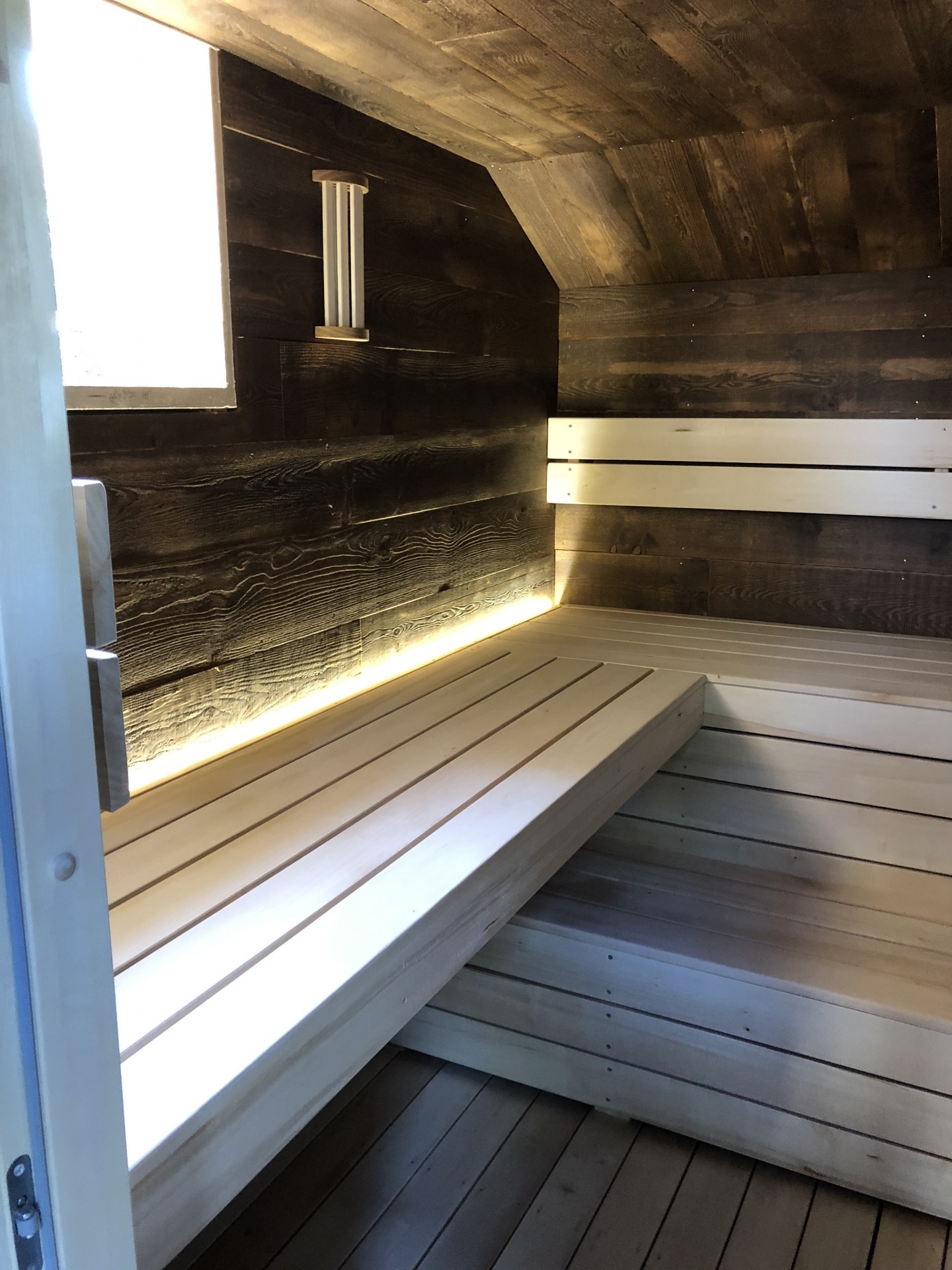 banquette sauna en tilleul